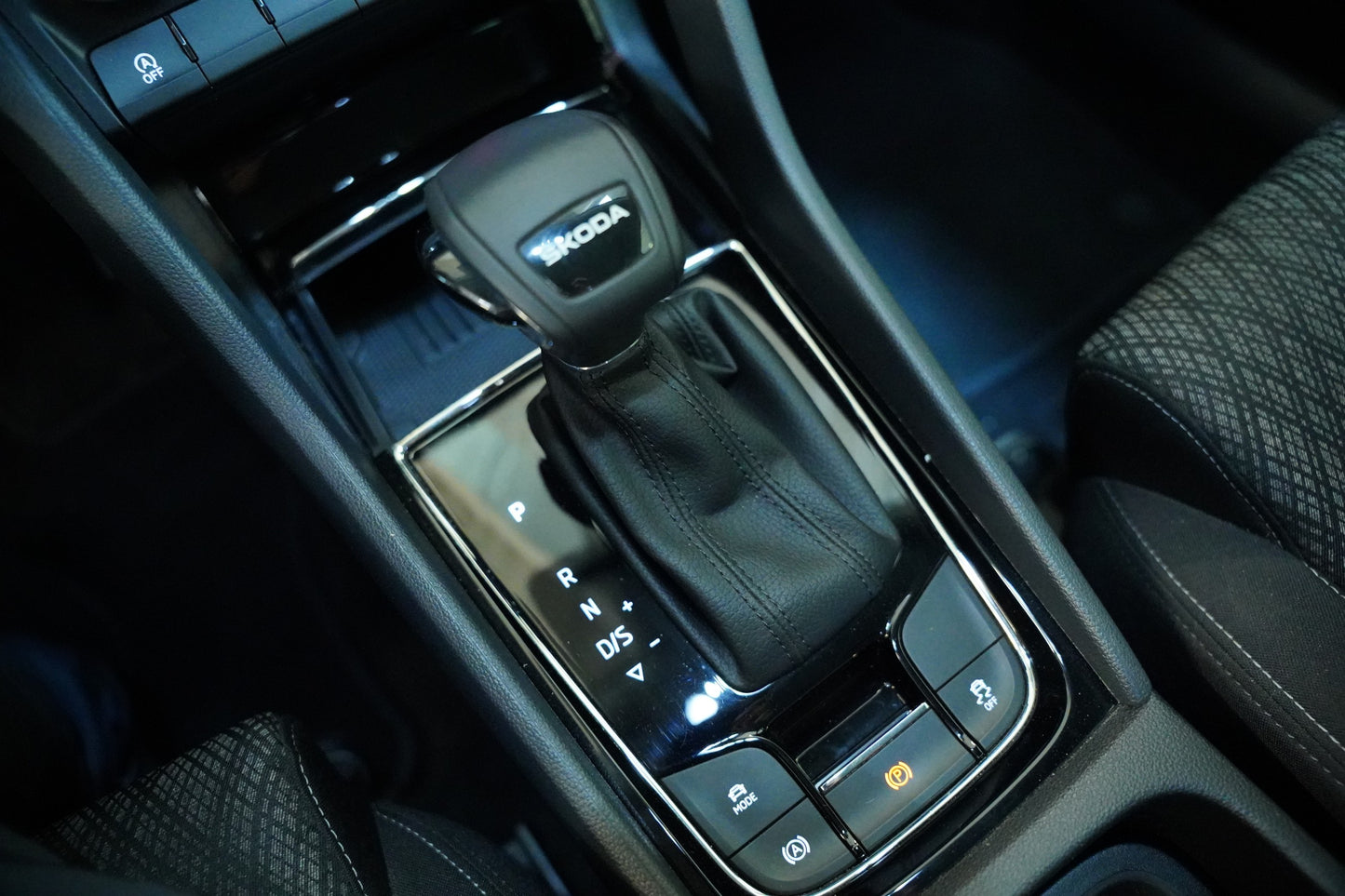 Škoda Karoq 1.5 TSI 110 kW Top Selection
