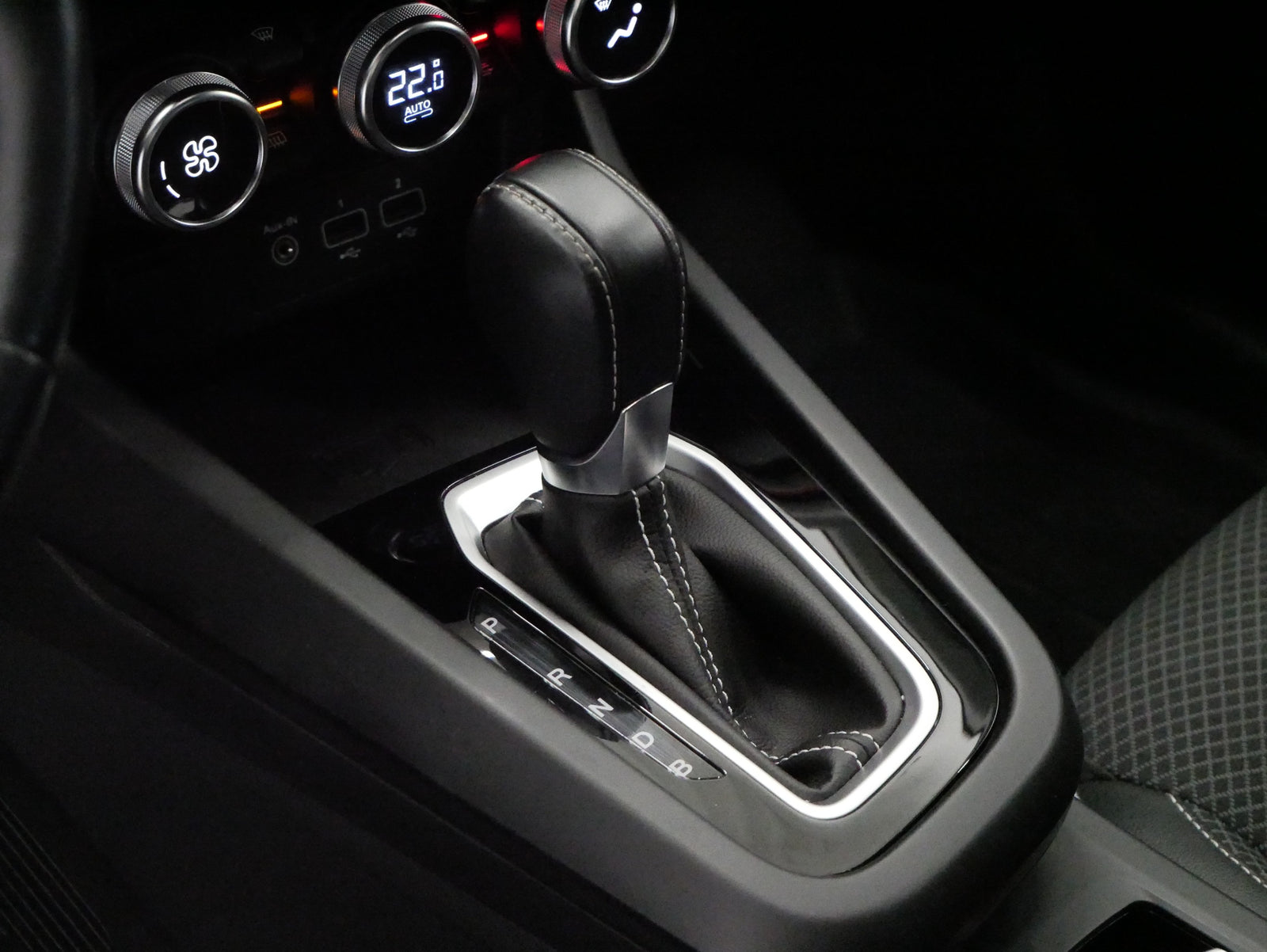 Renault Arkana 1.6 E-Tech 69 kW – foto 26