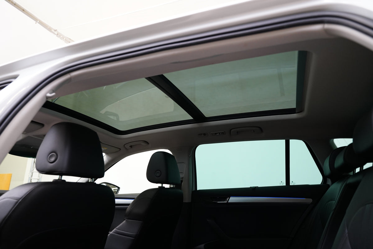 Škoda Superb 2.0 TDI 140 kW Style – foto 26