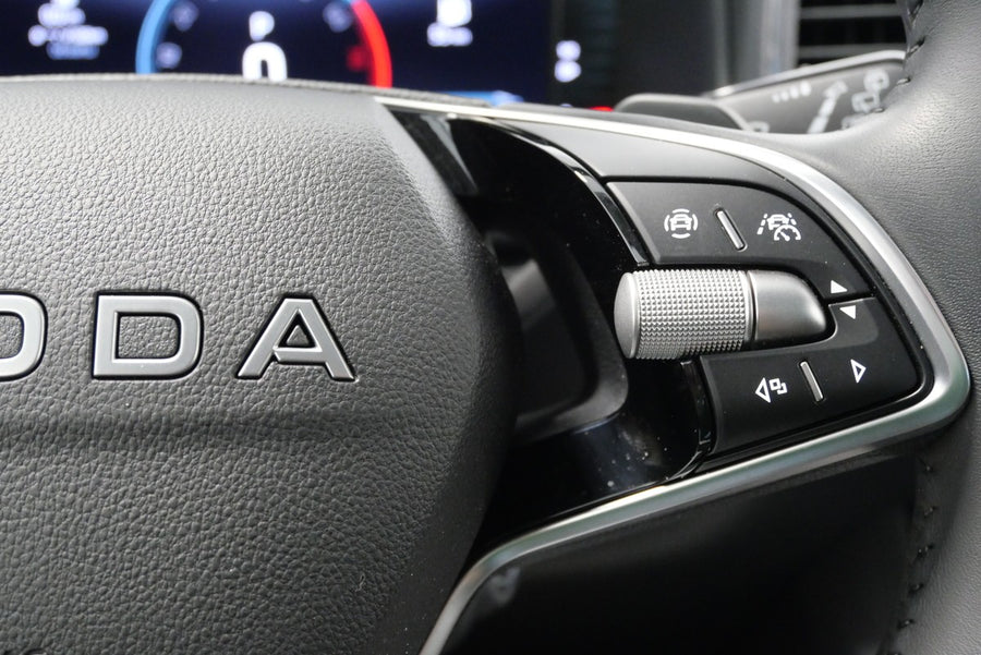 Škoda Karoq 1.5 TSI 110 kW Top Selection – foto 16