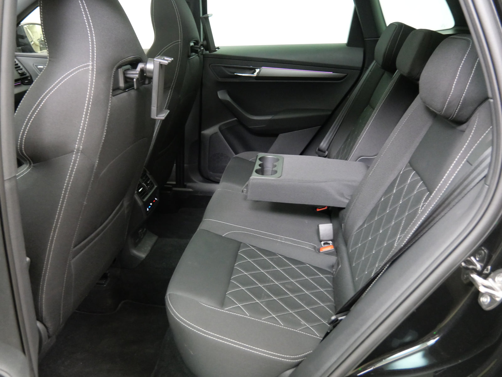 Škoda Karoq 2.0 TDI 110 kW 4x4 Sportline – foto 26