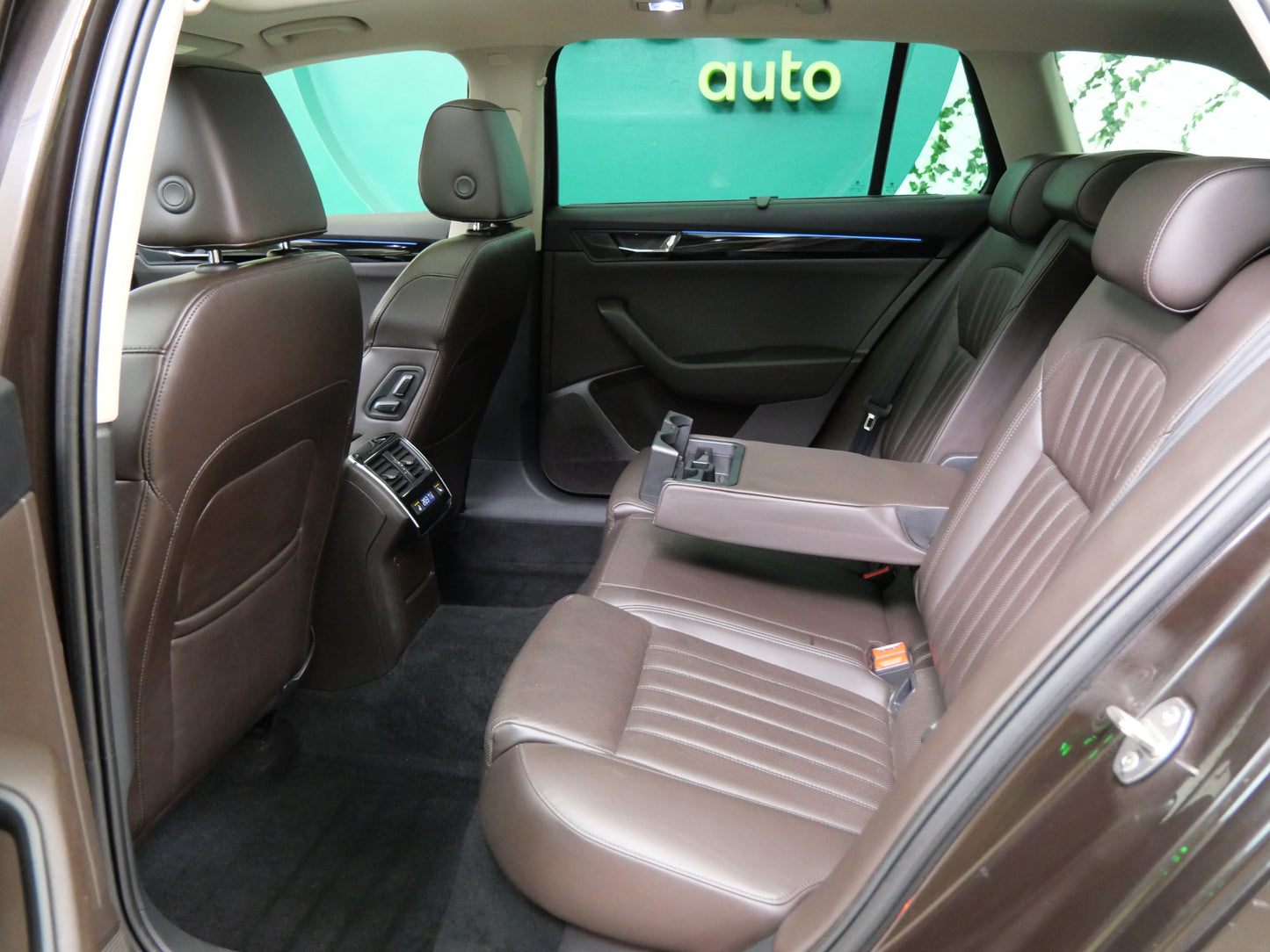 Škoda Superb 2.0 TDI 140 kW 4x4 L&K