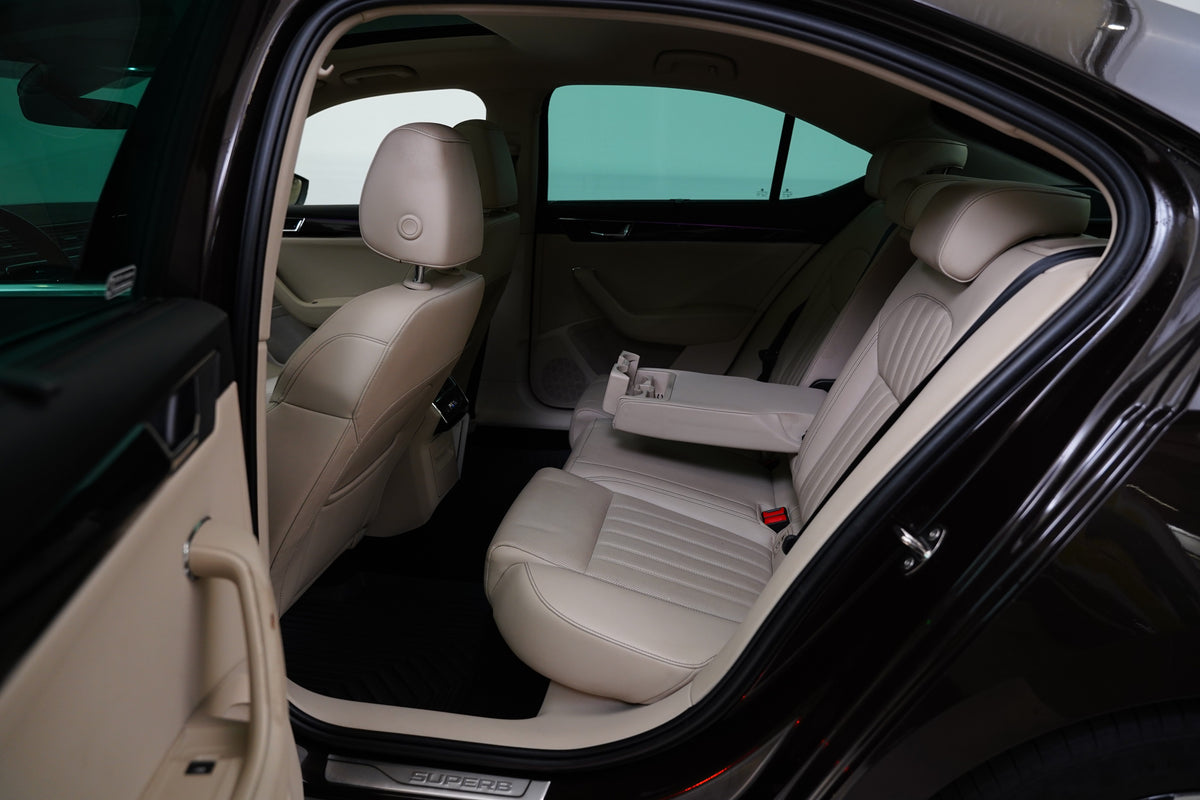 Škoda Superb 2.0 TDI 147 kW – foto 26