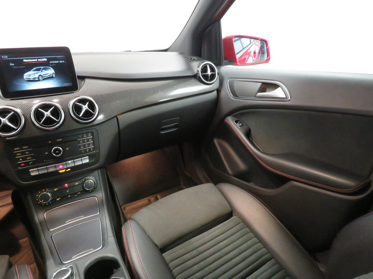 Mercedes-Benz Třídy B 2.0 155kW 4MATIC DCT