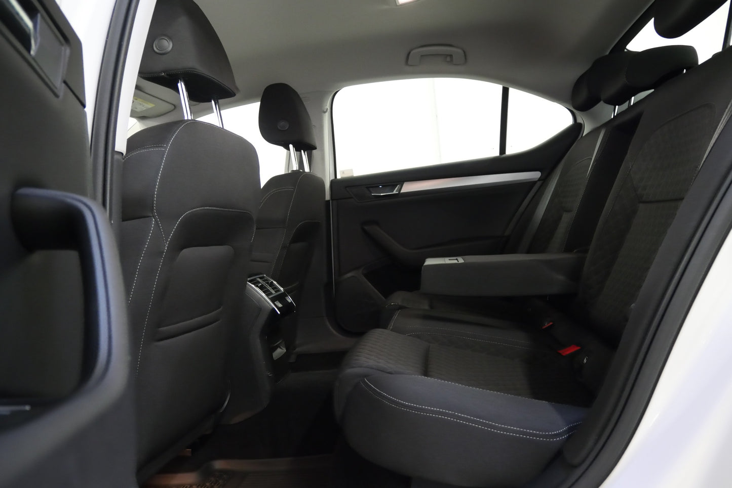 Škoda Superb 2.0 TDI 110 kW DSG Style