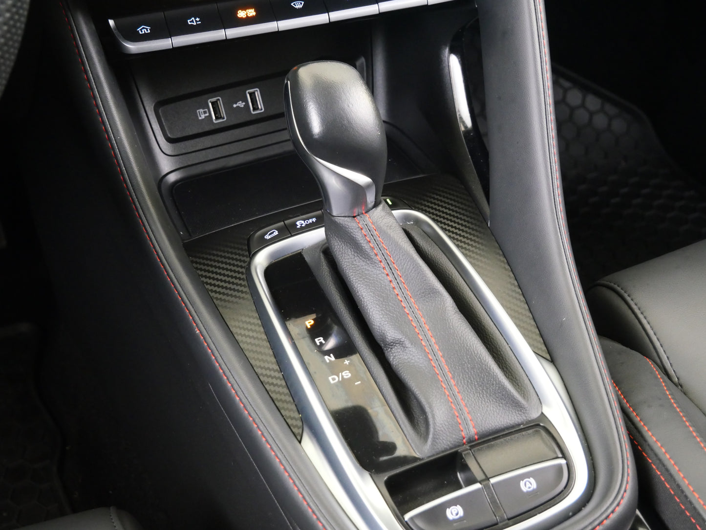 MG ZS 1.0 TGI 82 kW AUT Exclusive