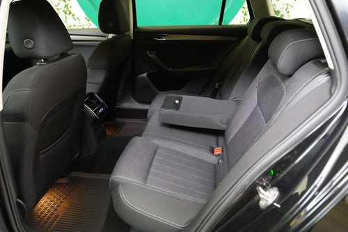 Škoda Superb 2.0 TDI 110 kW Style – foto 26