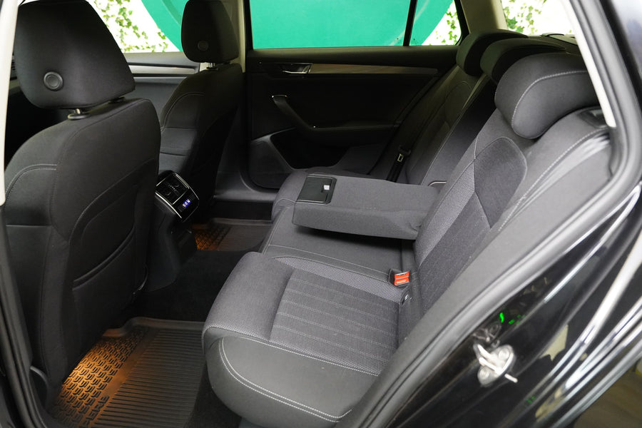 Škoda Superb 2.0 TDI 110 kW Style – foto 26