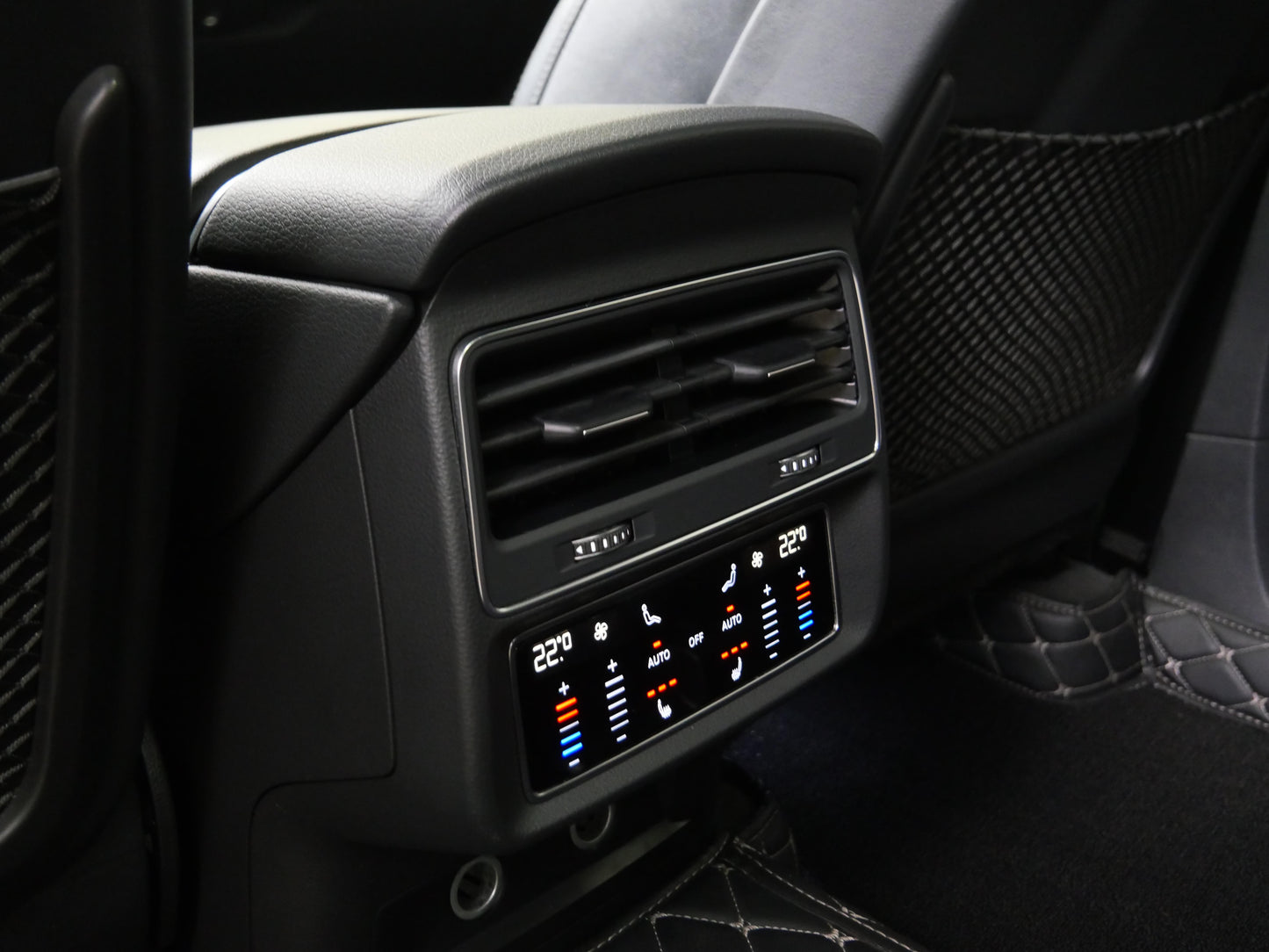 Audi Q7 3.0 TDI V6 210 kW S line