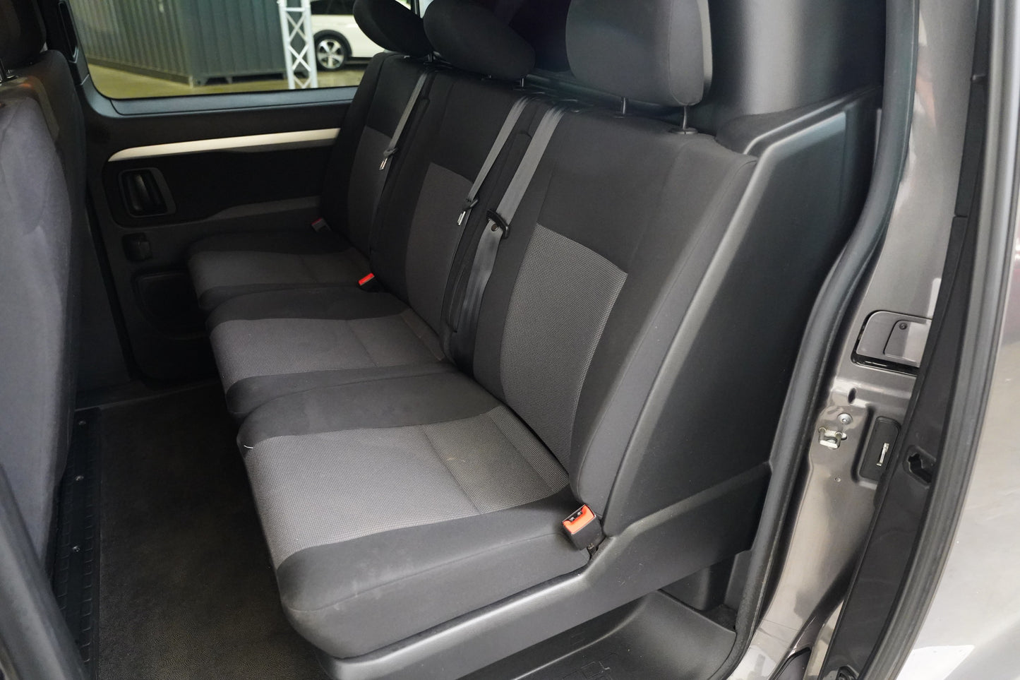 Peugeot Expert 2.0 HDi 110 kW Premium TwinCab