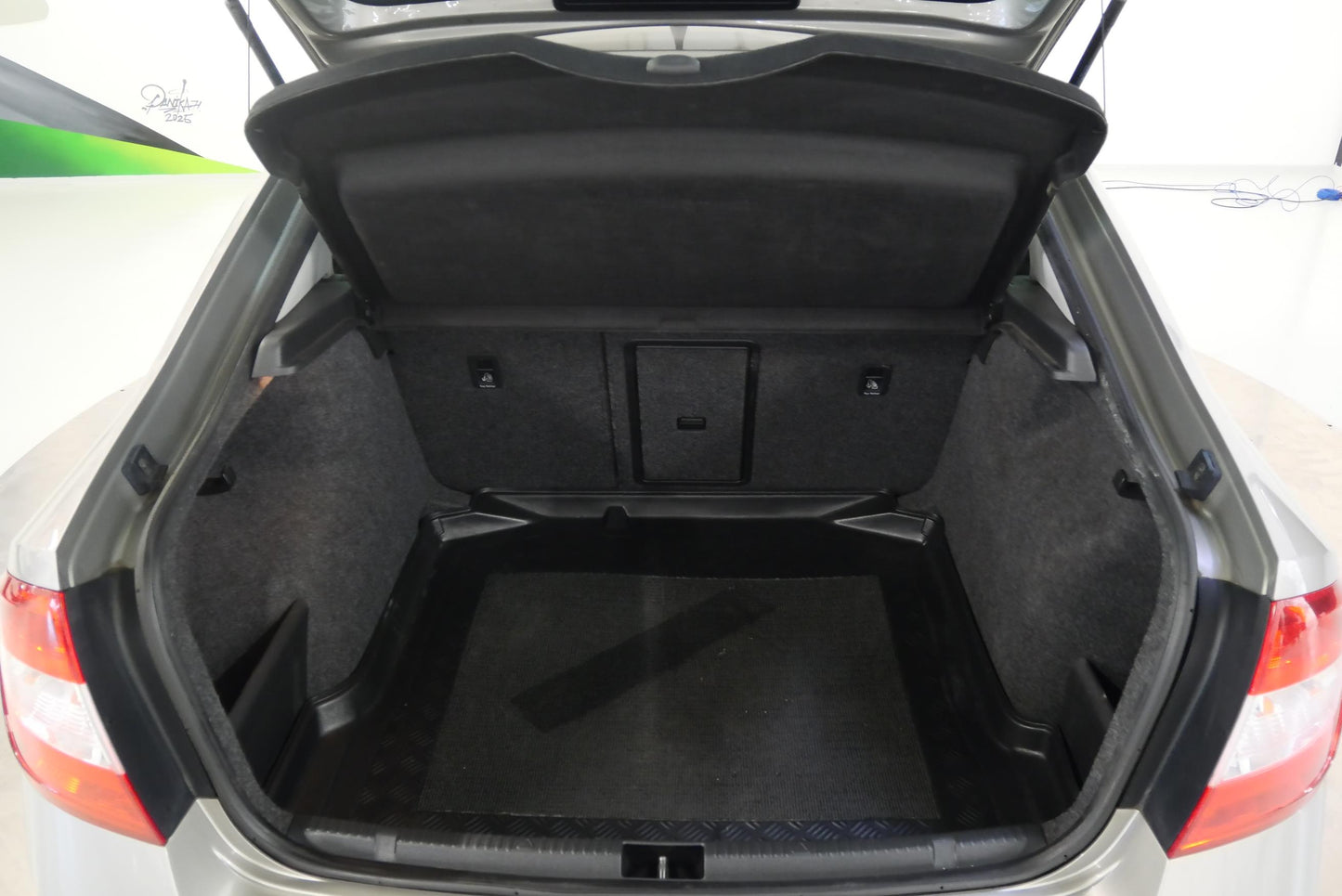 Škoda Rapid 1.6 TDI 77 kW Elegance Extra+