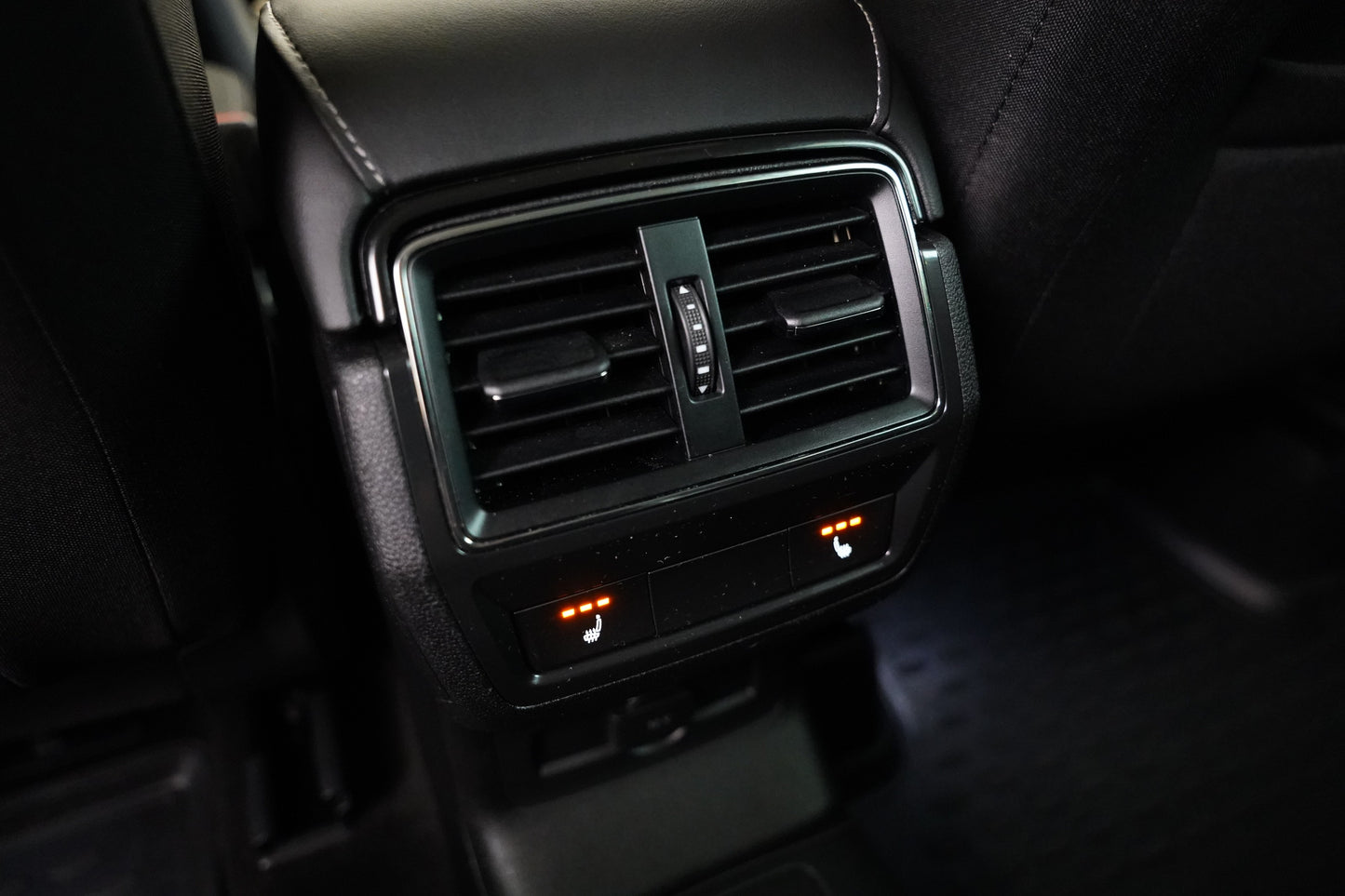 Škoda Karoq 1.5 TSI 110 kW Top Selection