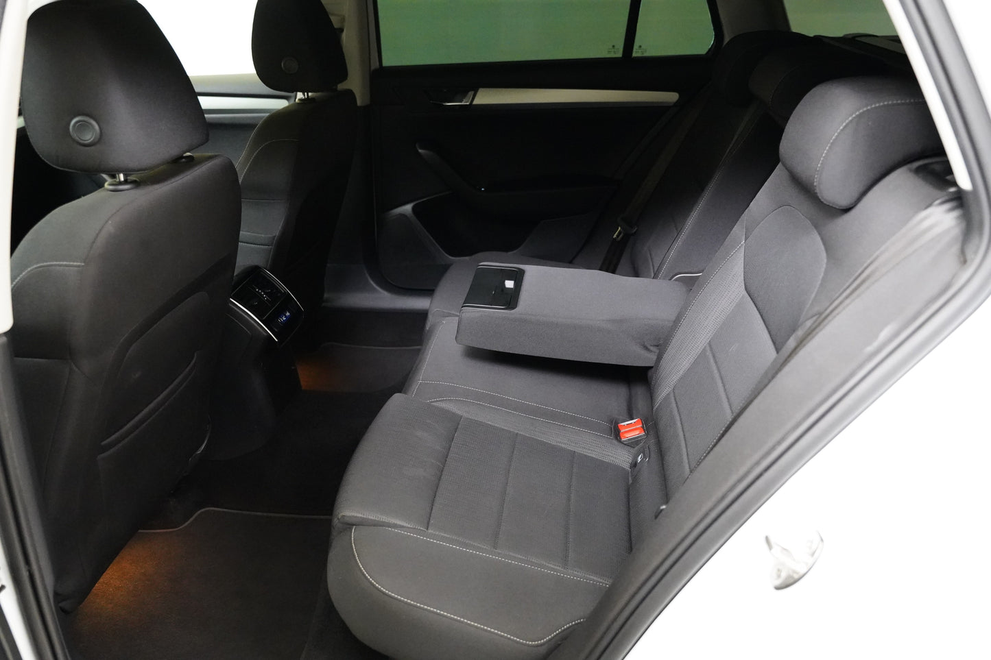 Škoda Superb 2.0 TDI 110 kW DSG Ambition