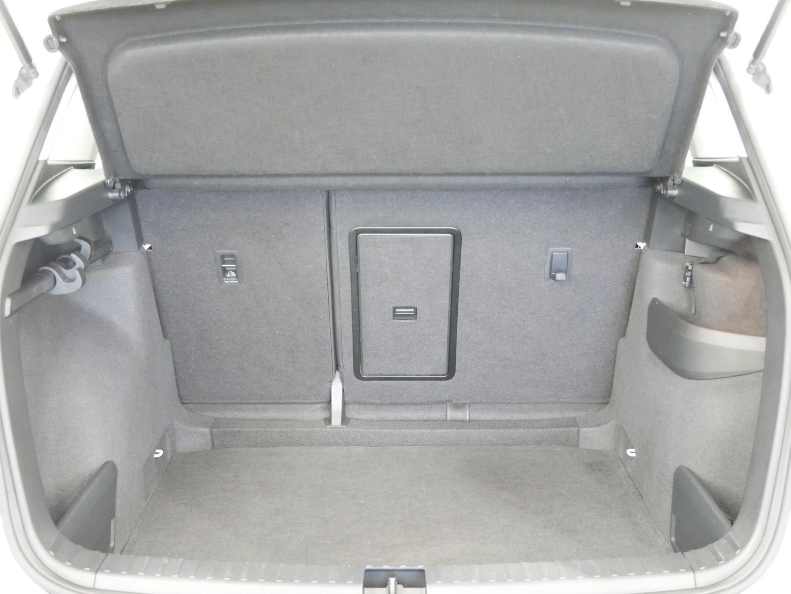 Škoda Karoq 1.6 TDI 85 kW Ambition – foto 27