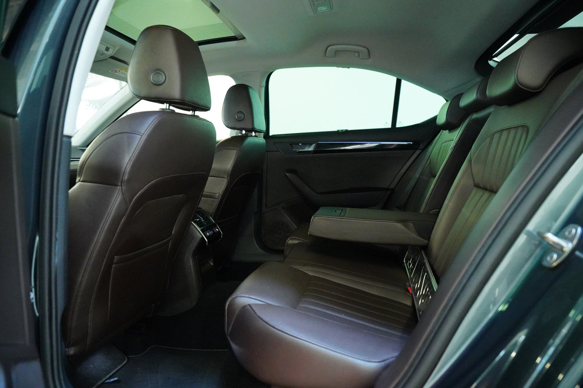 Škoda Superb 1.8 TSI 132 kW DSG L&K – foto 28