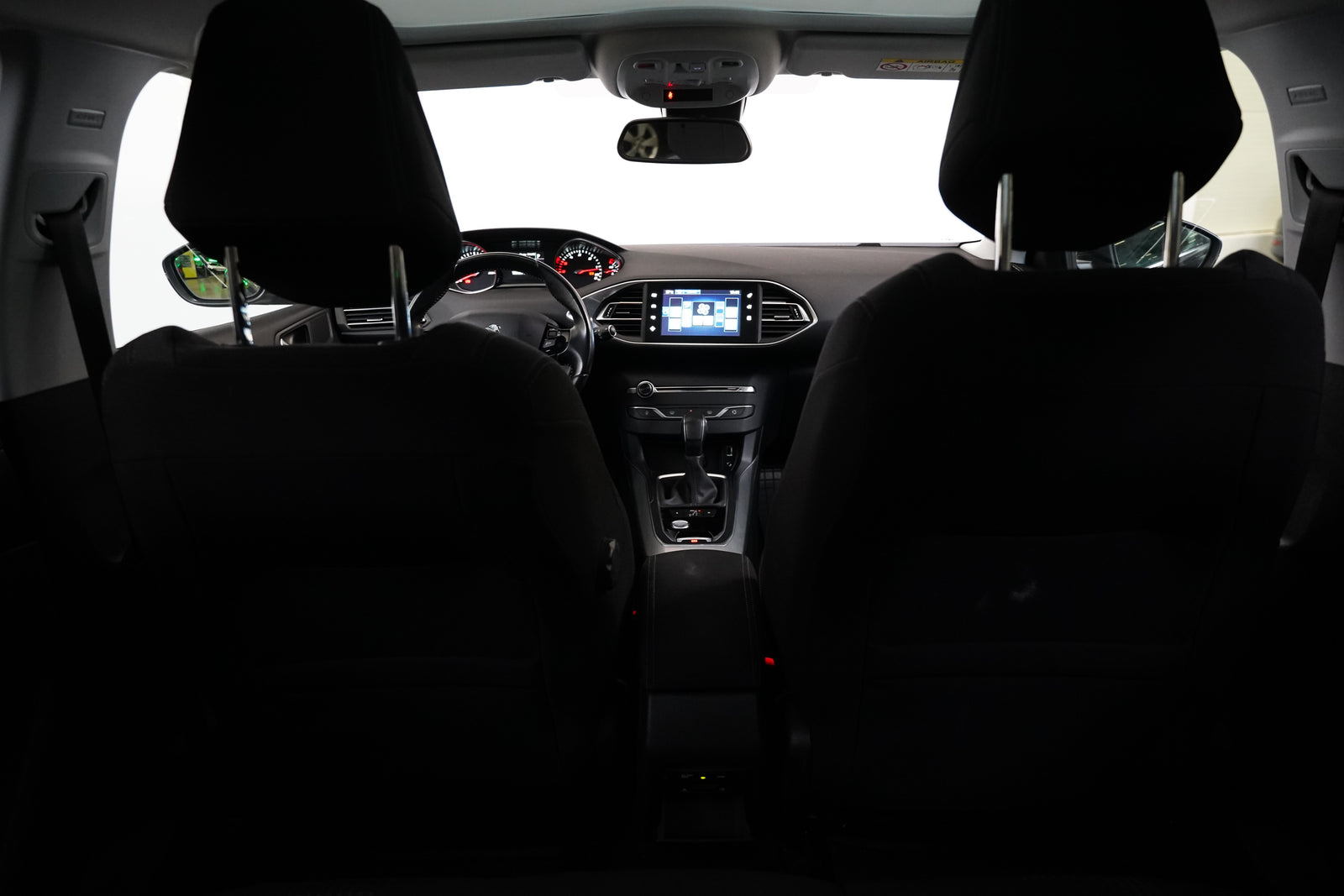 Peugeot 308 2.0 Blue-HDi 110 kW Allure – foto 27