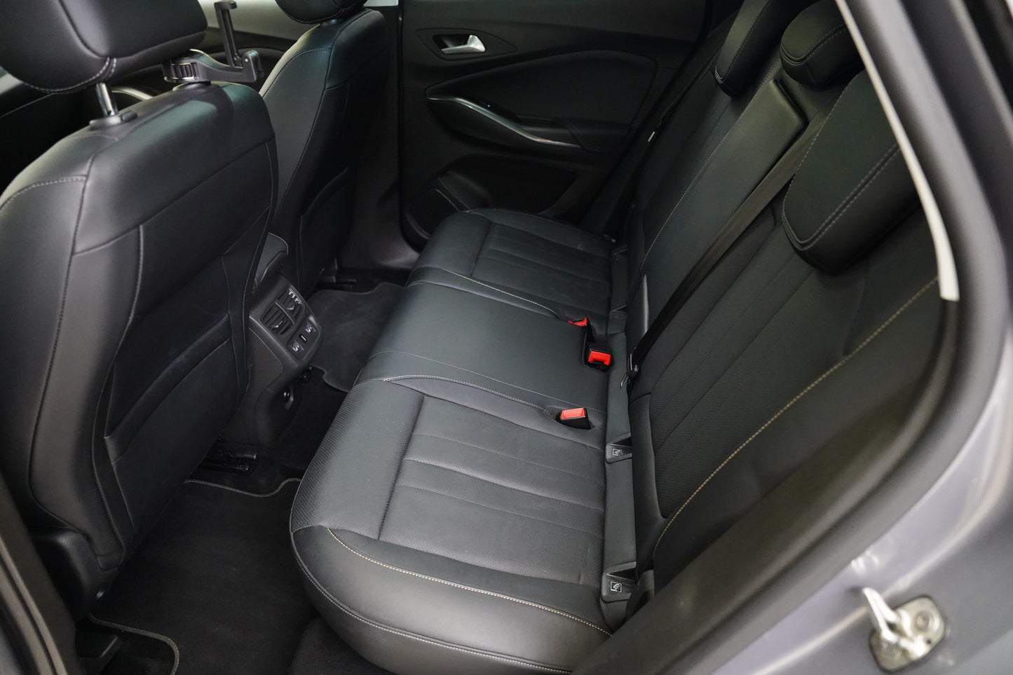 Opel Grandland X 1.2 Turbo 96 kW Business