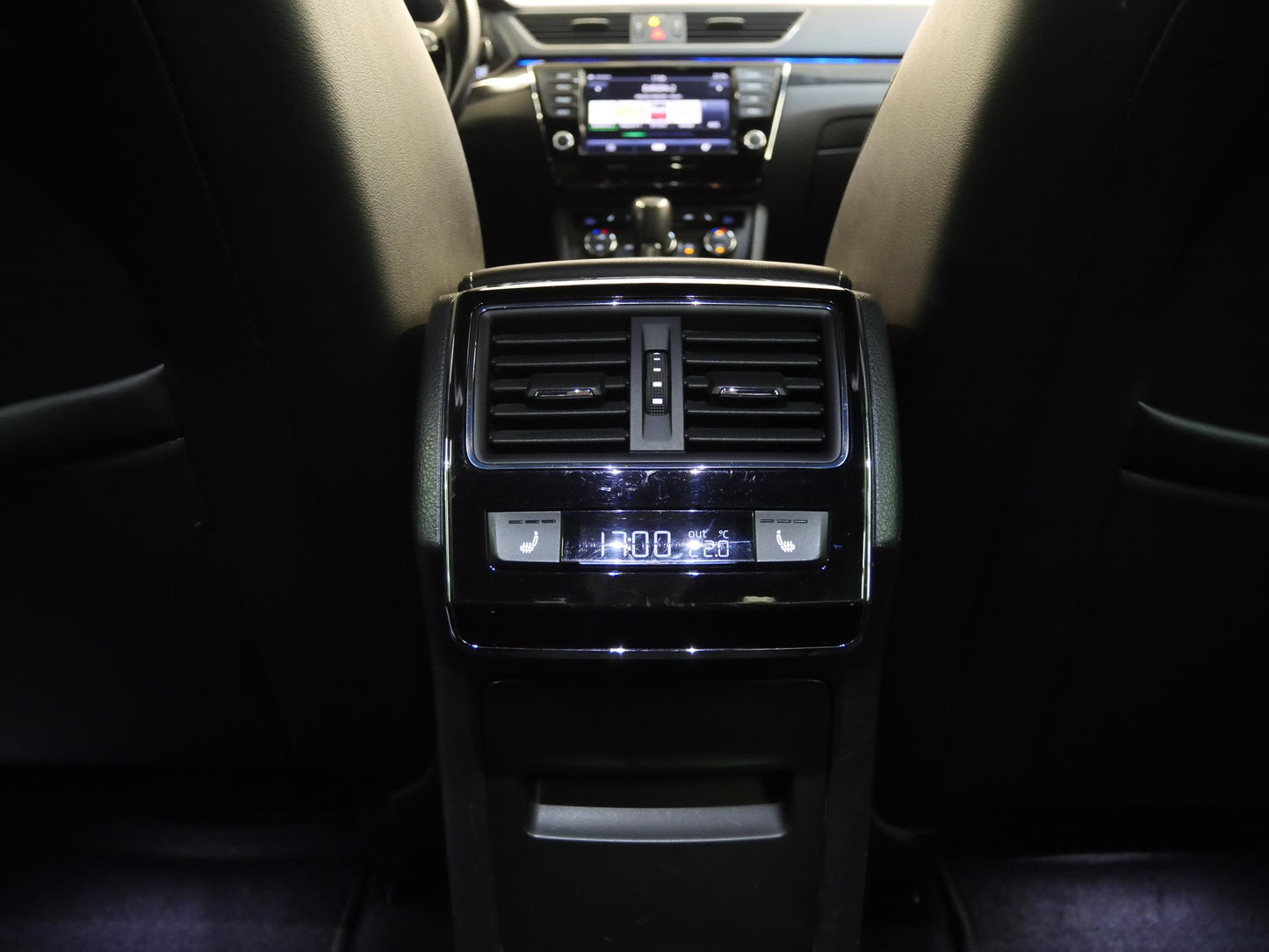 Škoda Superb 2.0 TDI 110 kW Sportline