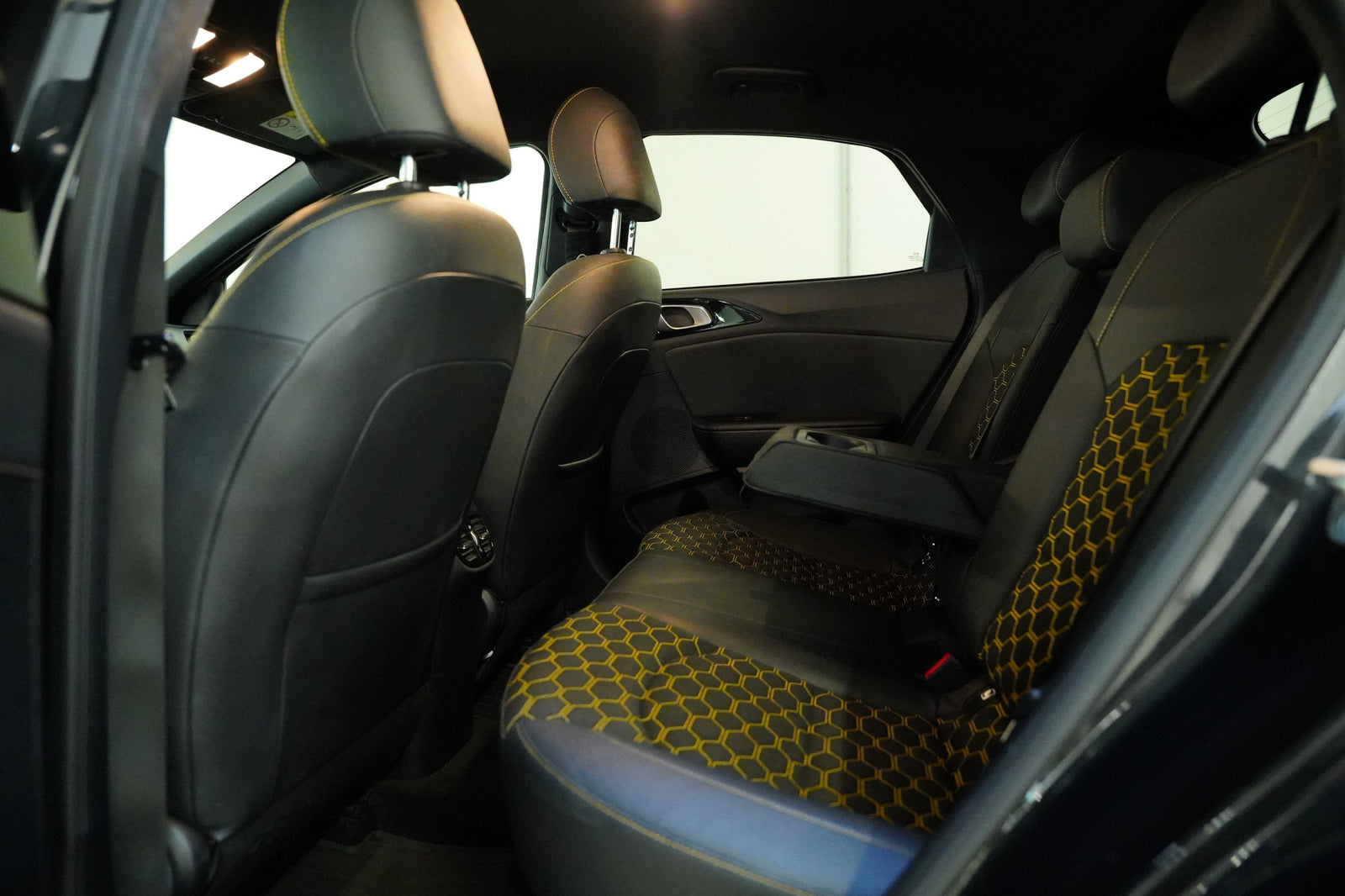 Kia Ceed 1.4 T-GDI 103 kW – foto 27