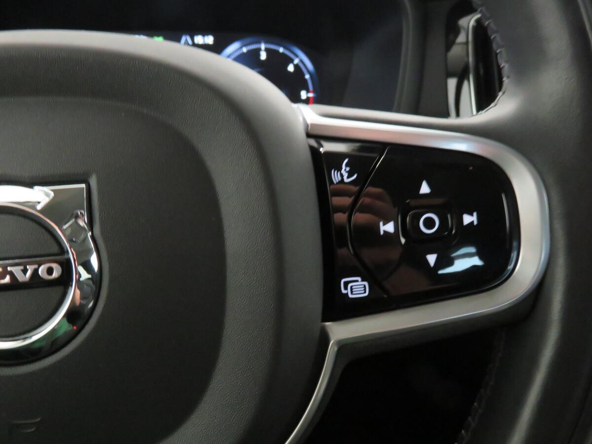 Volvo V60 2,0 145kW B4 AWD diesel Pro AU