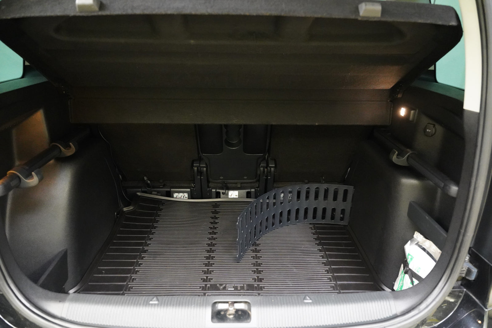 Škoda Yeti 2.0 TDI 103 kW DSG 4x4 – foto 27