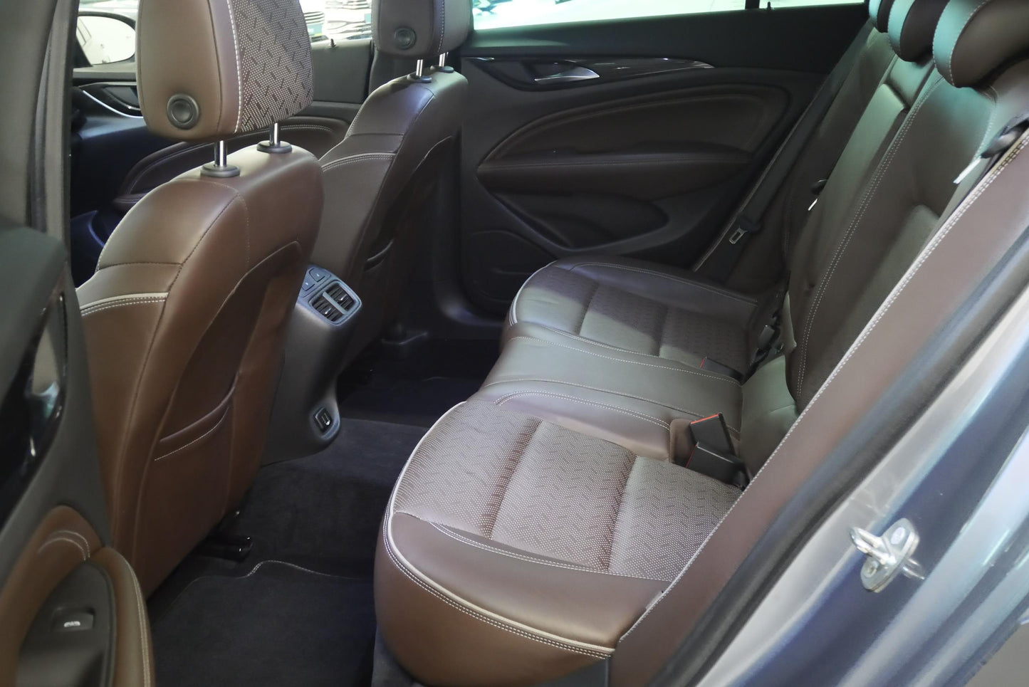 Opel Insignia Country Tourer 2.0 SIDI 191 kW