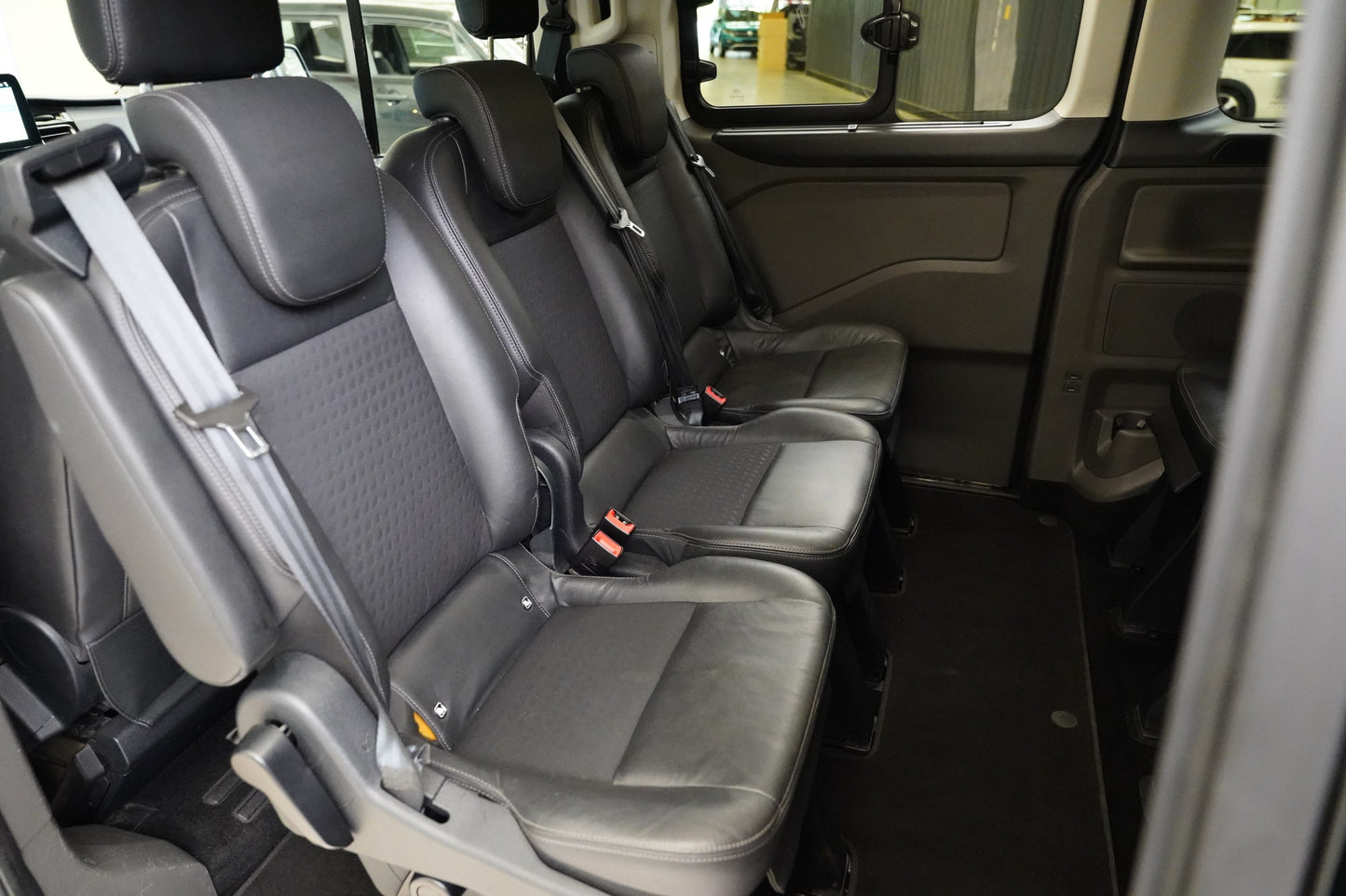 Ford Tourneo Custom 2.0 TDCi 125 kW Sport L1