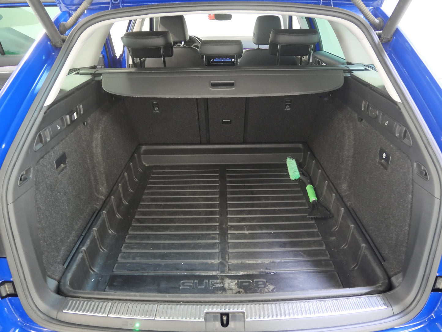 Škoda Superb 2.0 TDI 140 kW DSG Scout