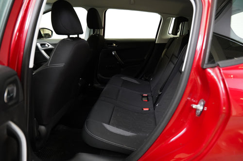 Peugeot 2008 1.2 PureTech 61 kW – foto 27