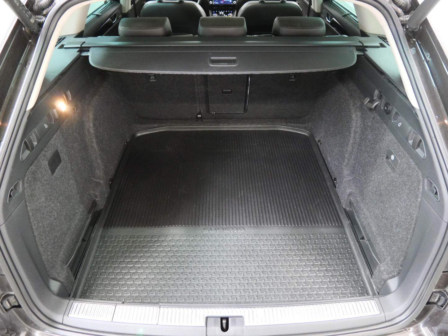Škoda Superb 2.0 TDI 140 kW 4x4 L&K