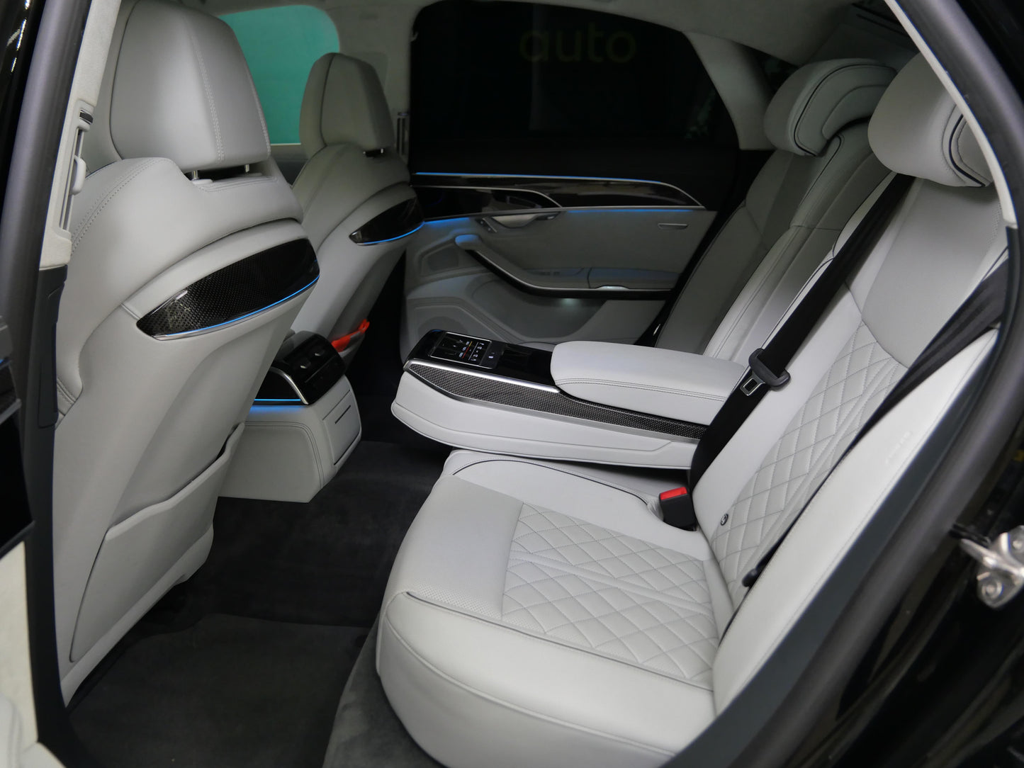 Audi S8 4.0 TFSI 420 kW Quattro