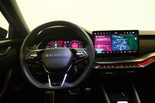 Škoda Octavia 2.0 TSI 195 kW DSG RS – foto 17