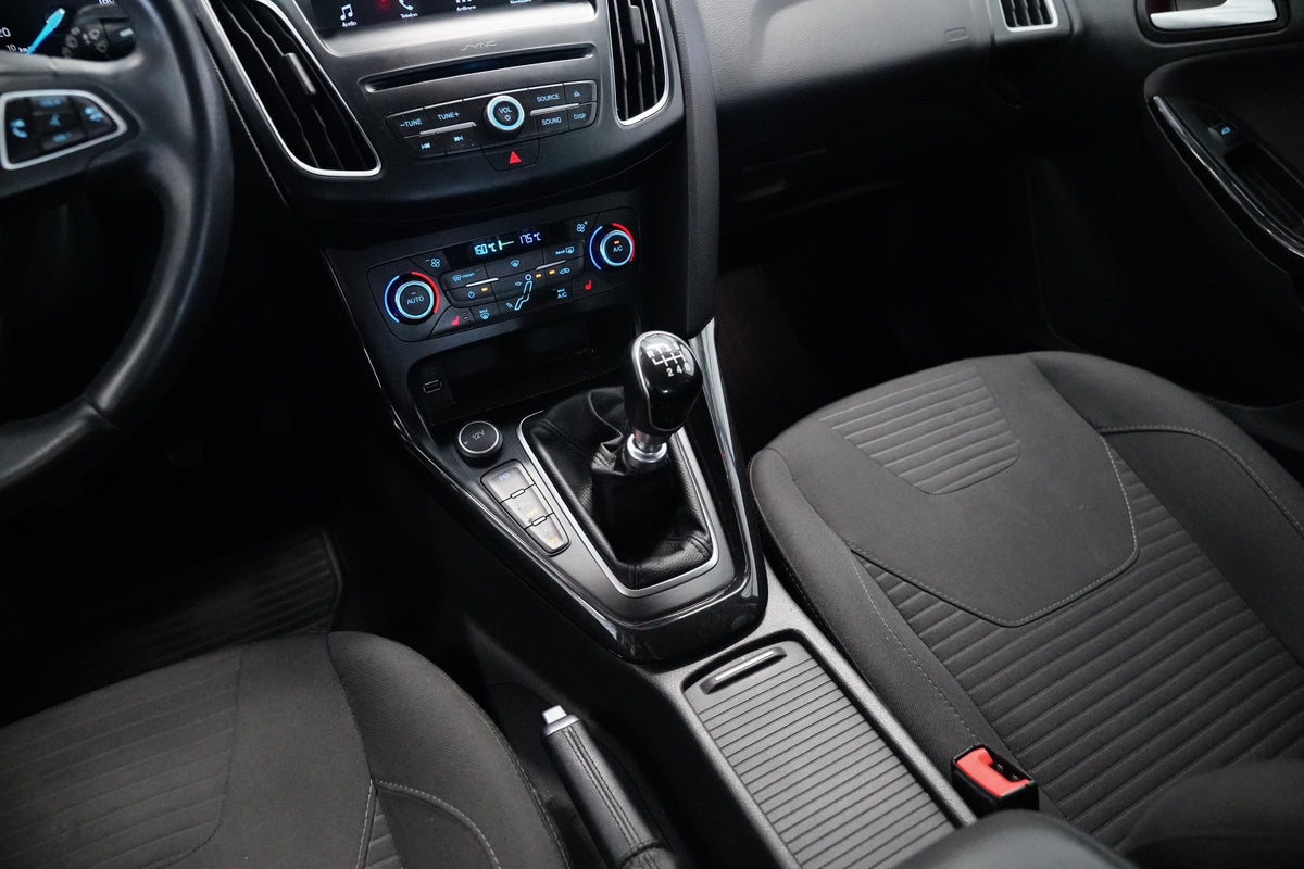 Ford Focus 1.0 Ecoboost 92kW – foto 27