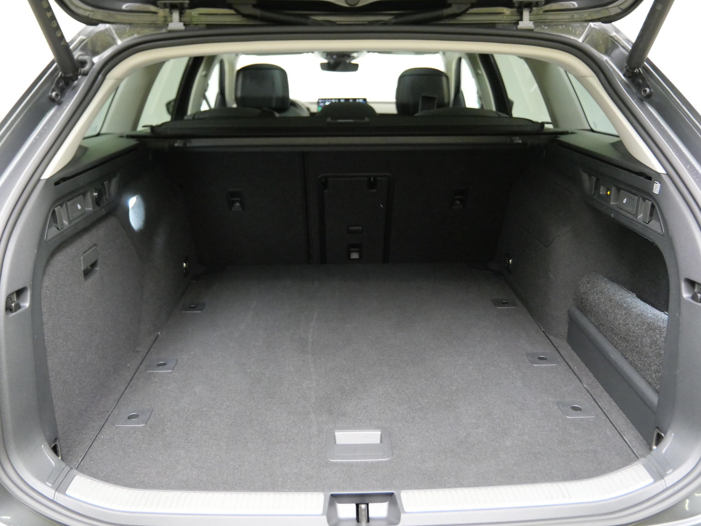 Škoda Superb 2.0 TSI 195 kW DSG 4x4 L&K