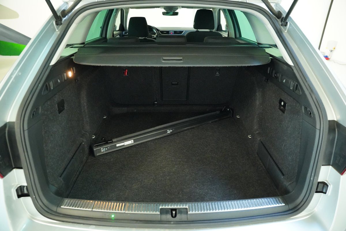 Škoda Superb 2.0 TDI 140 kW Style – foto 26