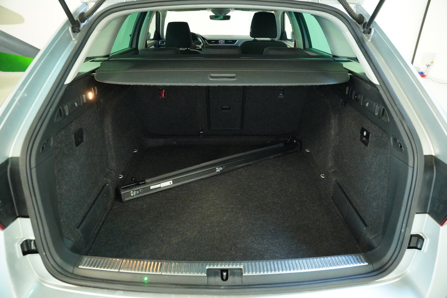 Škoda Superb 2.0 TDI 140 kW Style – foto 26