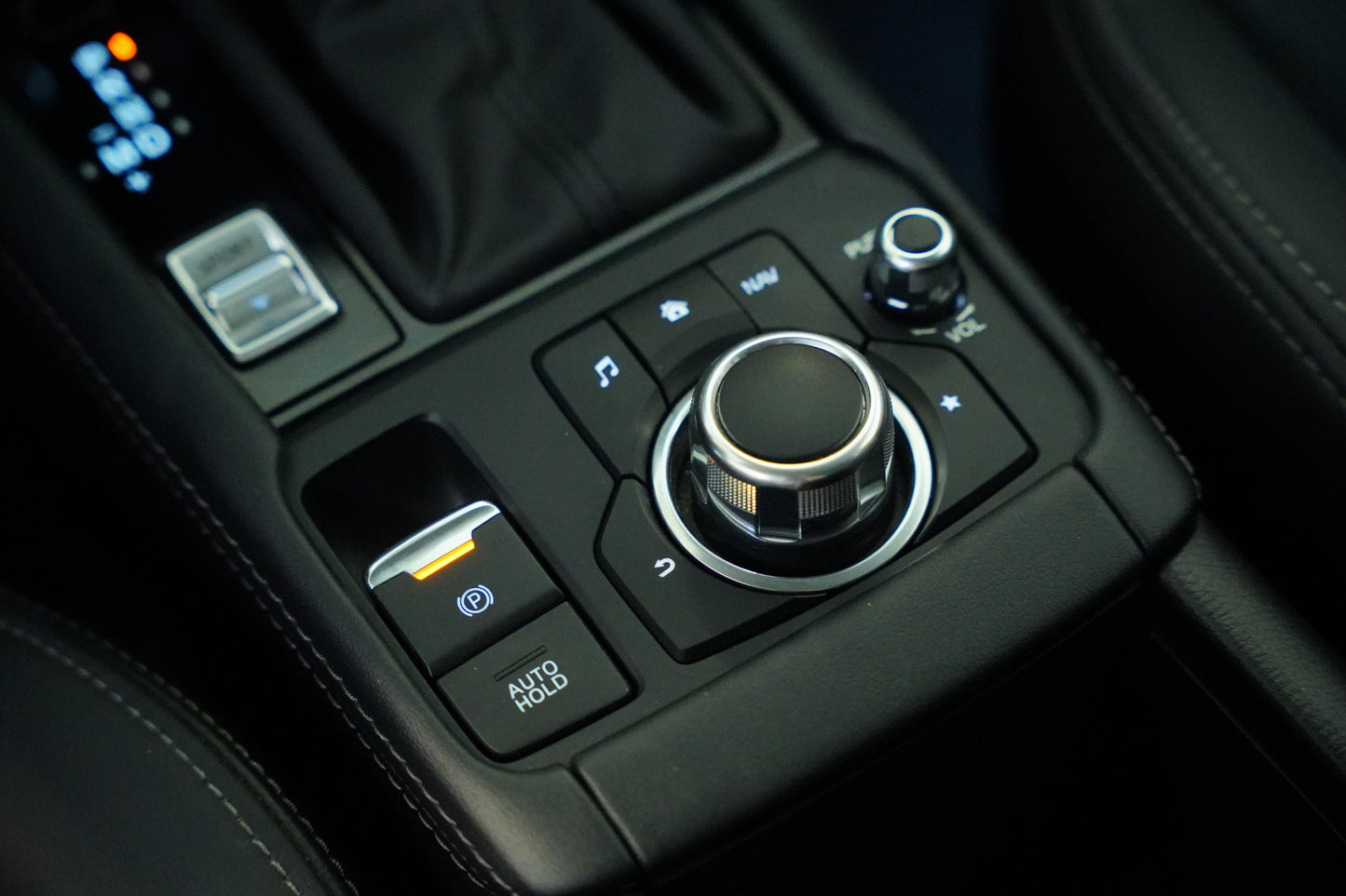Mazda CX-3 2.0 Skyactiv-G 89 kW Exclusive