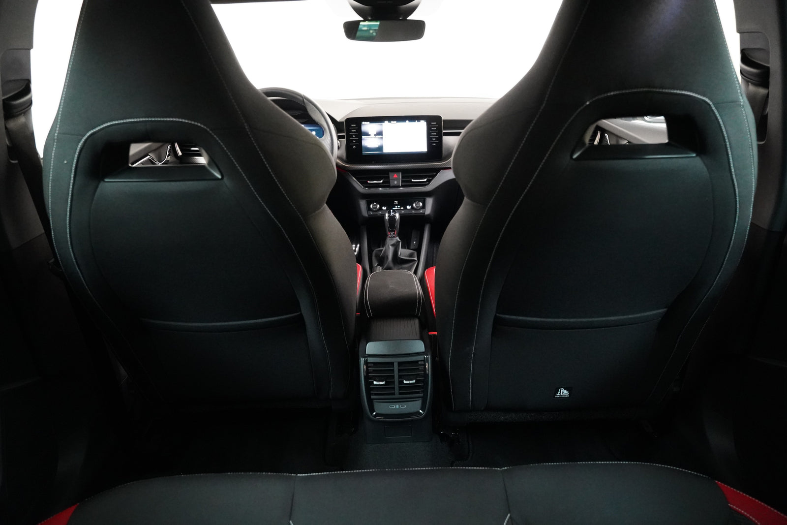 Škoda Kamiq 1.5 TSI 110 kW DSG Monte Carlo – foto 27