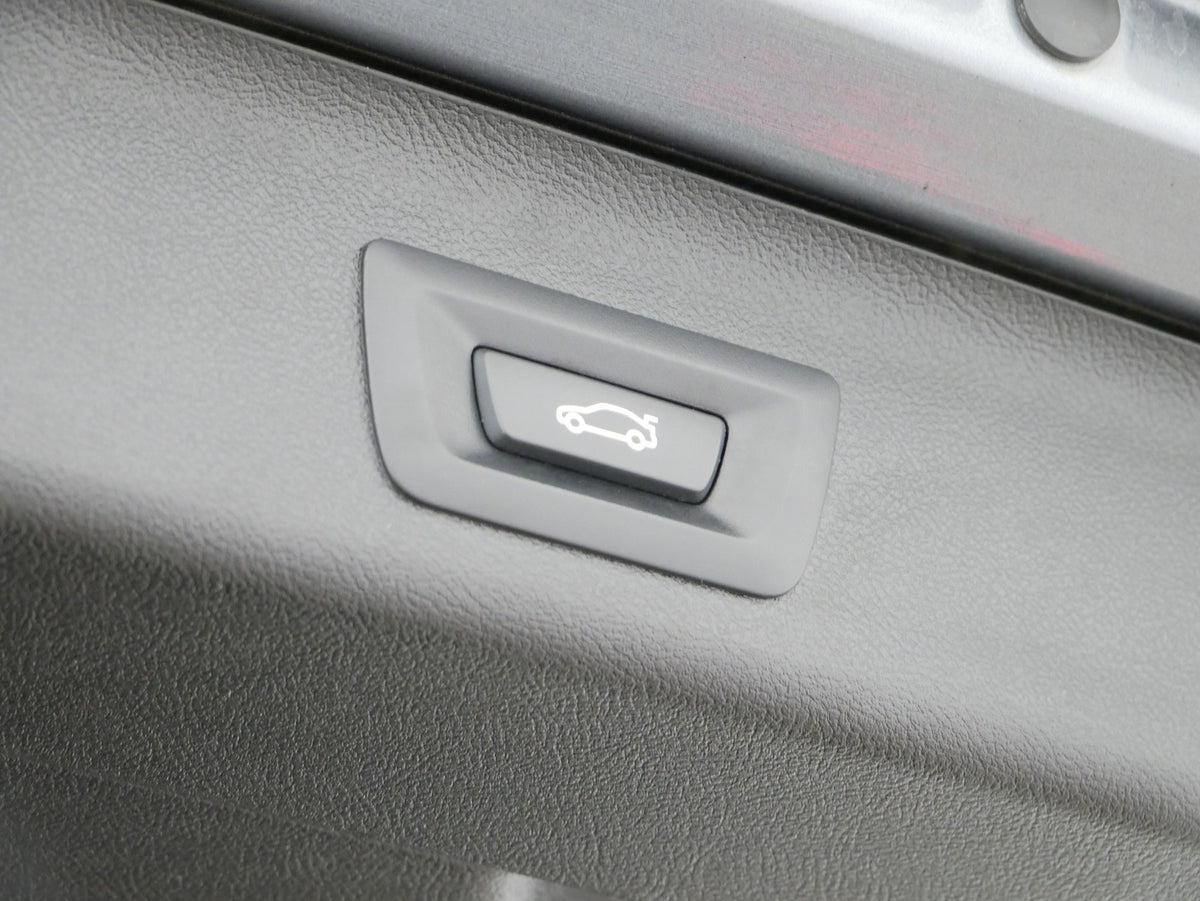 BMW Řada 5 520d 140 kW Touring – foto 28