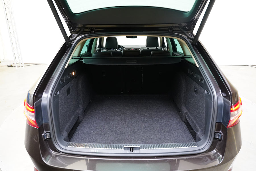 Škoda Superb 2.0 TDI 140 kW 4x4 L&K – foto 28