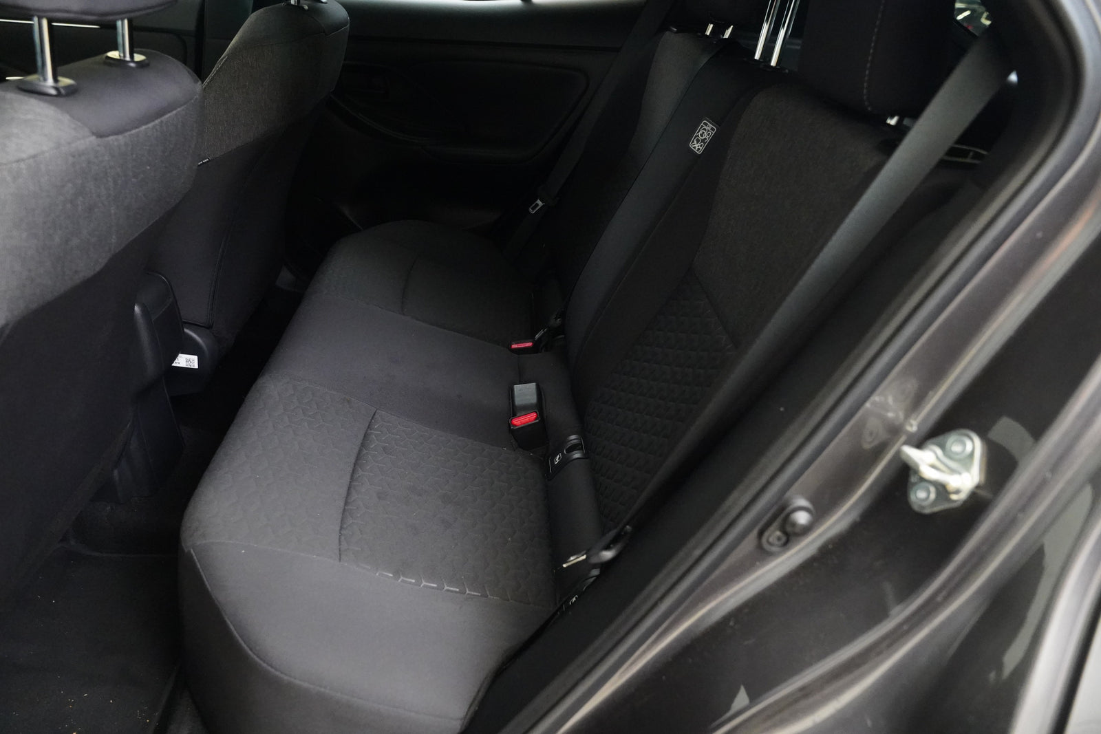 Toyota Yaris Cross 1.5 i 92 kW – foto 28
