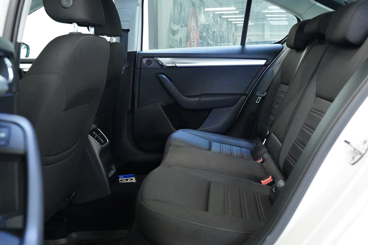 Škoda Octavia 1.6 TDI 85 kW Ambition Plus – foto 21