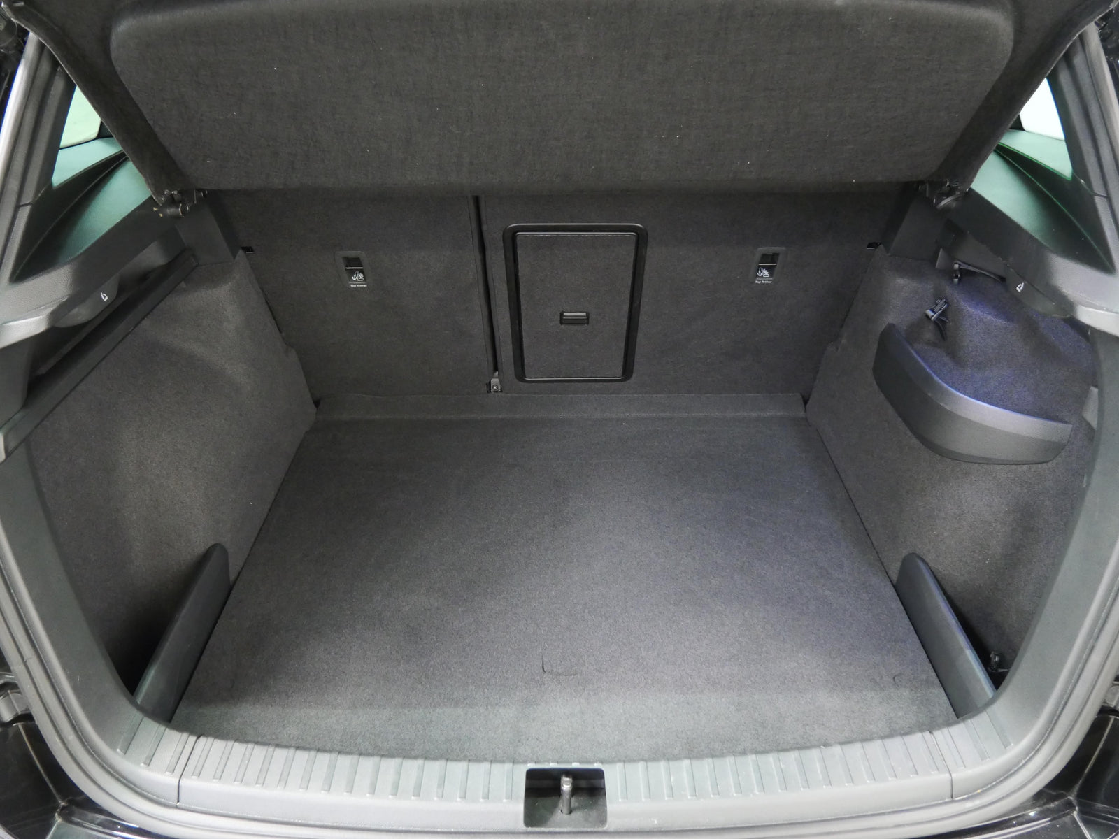 Škoda Karoq 2.0 TDI 110 kW 4x4 Sportline – foto 28
