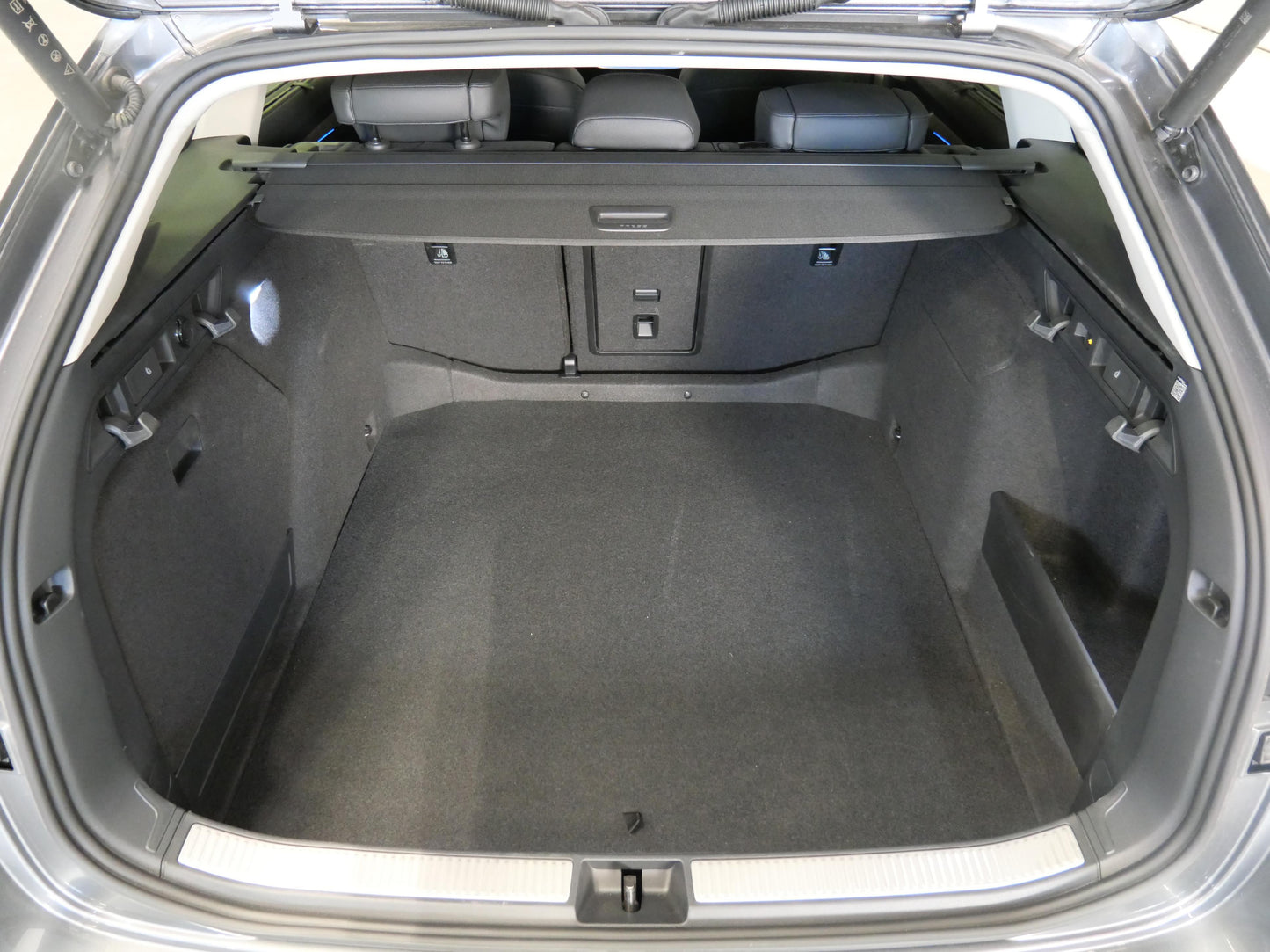 Škoda Superb 2.0 TDI 110 kW DSG L&K