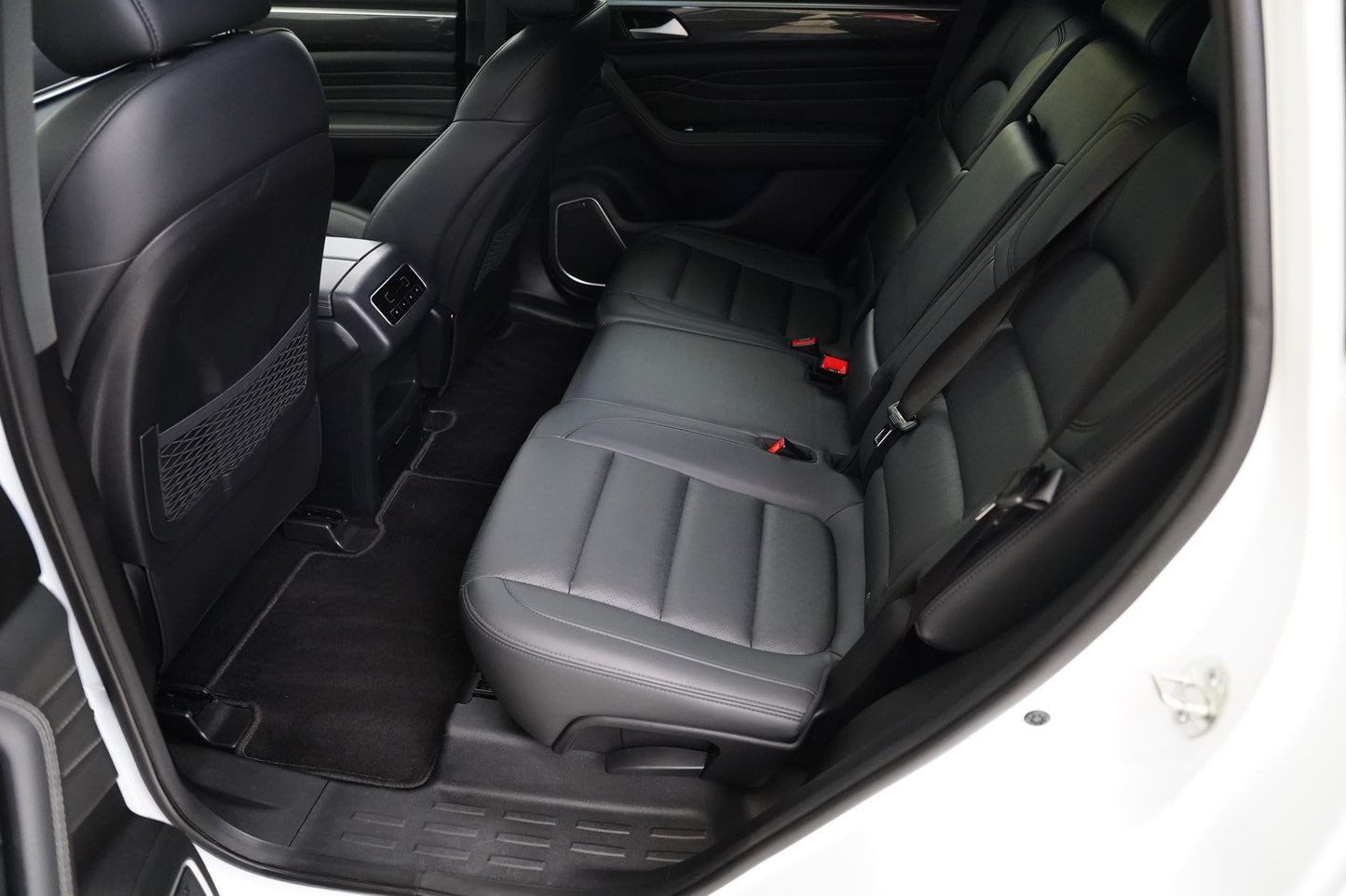 Dongfeng Fengon 2.0 T-GDI 162 kW AWD