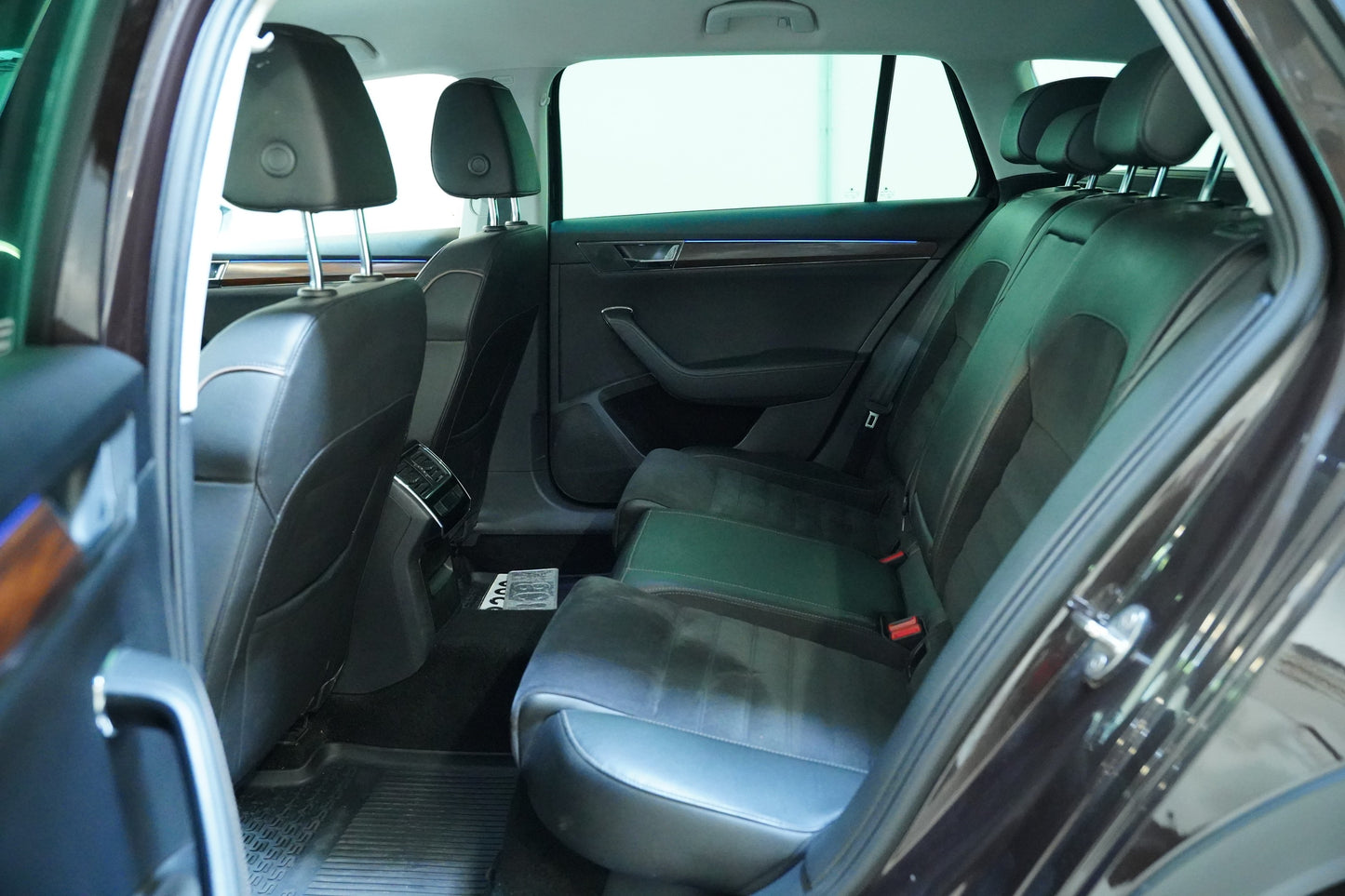 Škoda Superb 2.0 TDI 140 kW DSG Scout
