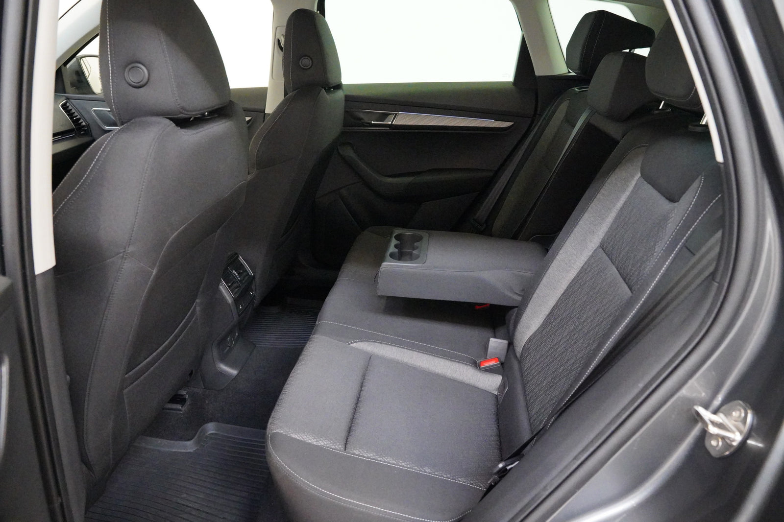 Škoda Karoq 1.5 TSI 110 kW Top Selection – foto 28