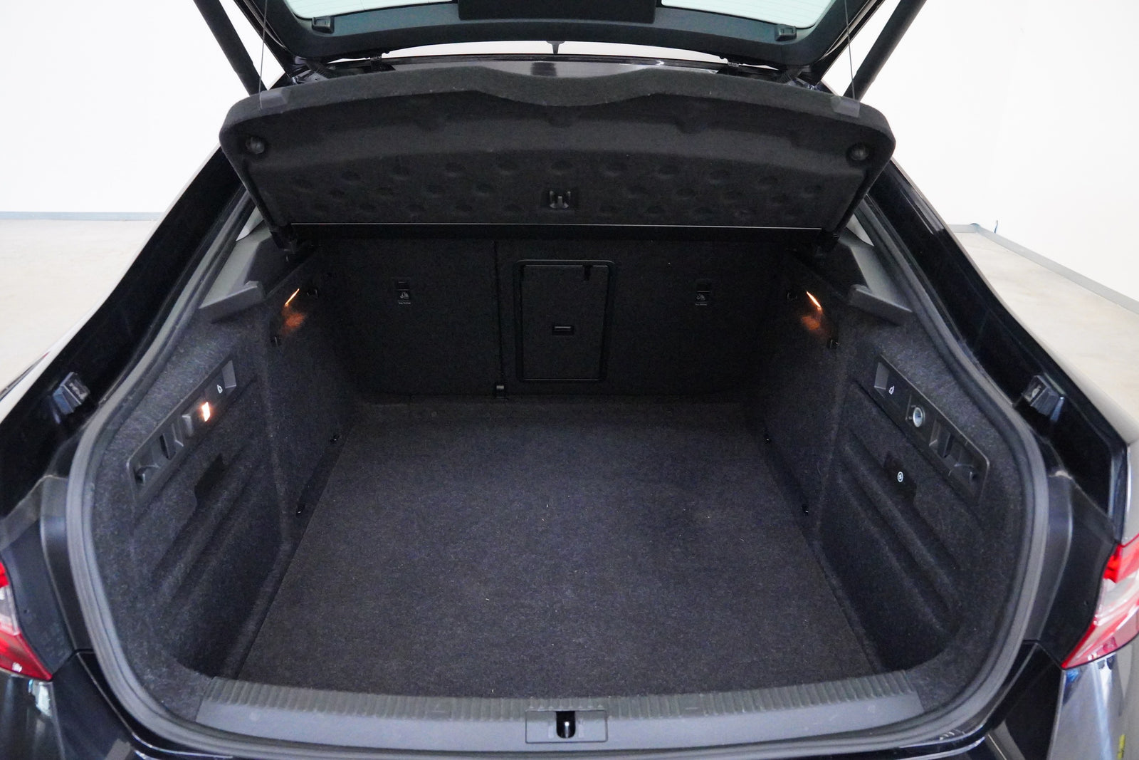 Škoda Superb 2.0 TDI 140 kW DSG Style Plus – foto 28