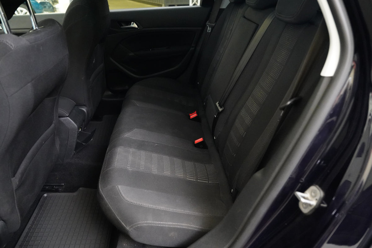 Peugeot 308 2.0 Blue-HDi 110 kW Allure – foto 28