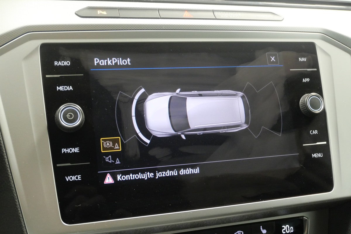 Volkswagen Passat 2.0 TDI 140 kW DSG 4x4 Comfort